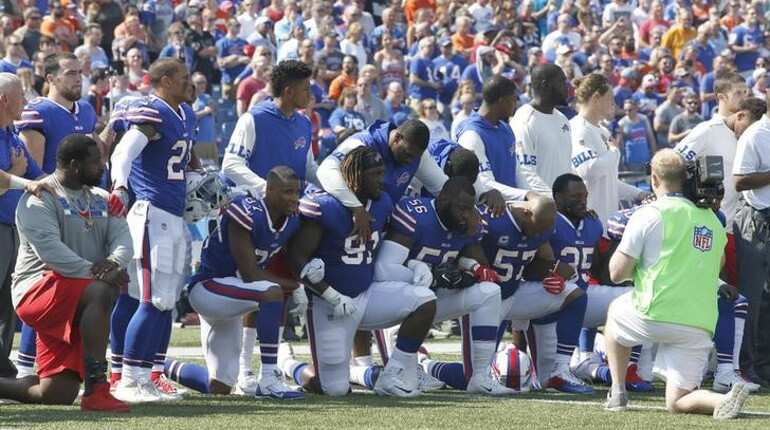 NFL weighs protesting players' passion against Trump rebukes