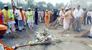 'Lord Rama's kamaal': Akhilesh Yadav's jibe at Yogi Adityanath's Taj Mahal visit