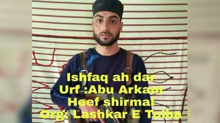 Kashmir: Third man from security forces joins militants this year