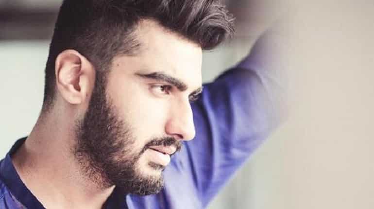 Arjun Kapoor shares the first look of his new film 'Sandeep Aur Pinky Faraar' Arjun Kapoor shares the first look of his new film 'Sandeep Aur Pinky Faraar'
