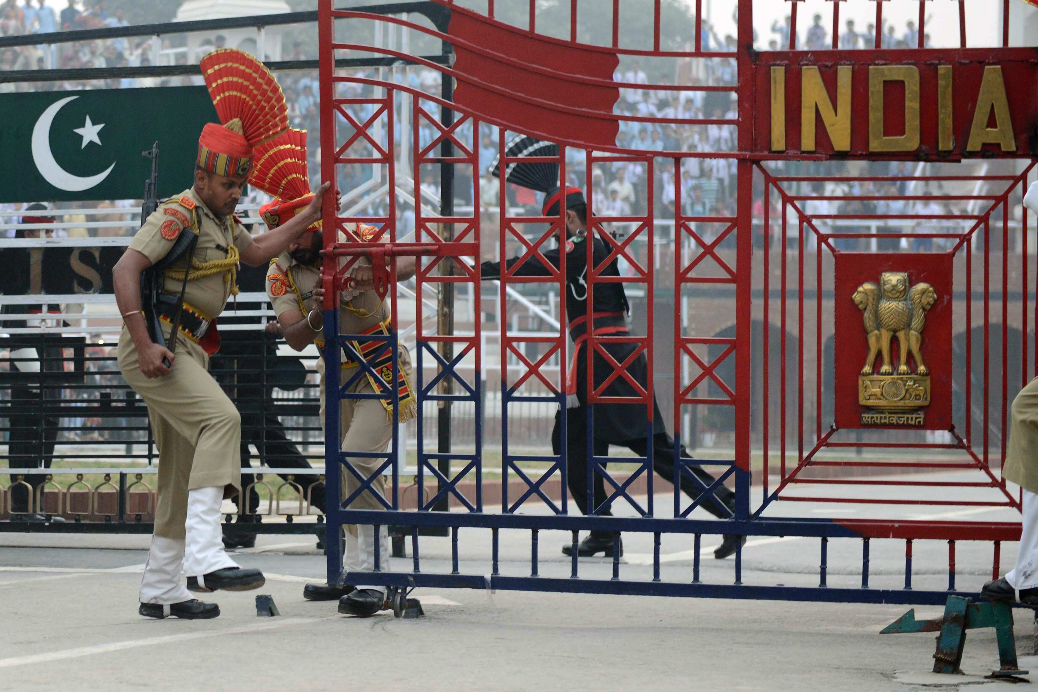 No exchange of sweets at Attari-Wagah border on Pakistan's Independence Day No exchange of sweets at Attari-Wagah border on Pakistan's Independence Day