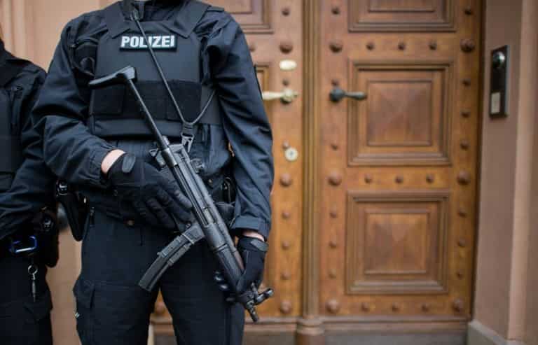 German police arrest Syrian suspected of preparing terror attack German police arrest Syrian suspected of preparing terror attack