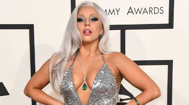 Lady Gaga shines in 'A star is born' trailer Lady Gaga shines in 'A star is born' trailer