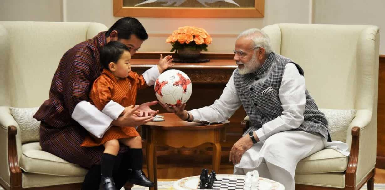 Little prince grabs the football in a jiffy
