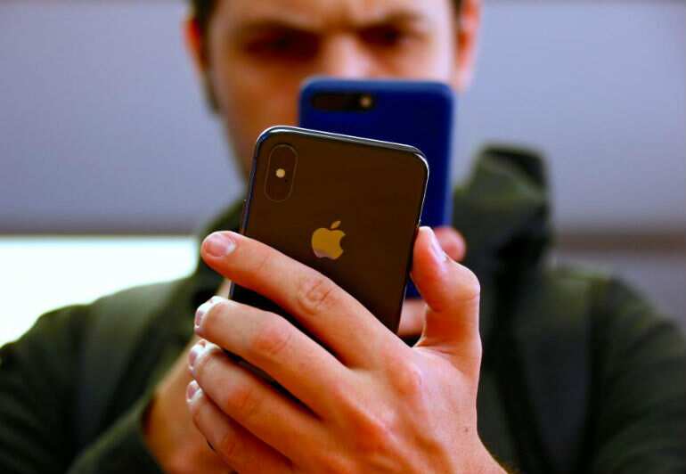 Foxconn ex-manager jailed for stealing 2,000 iPhones