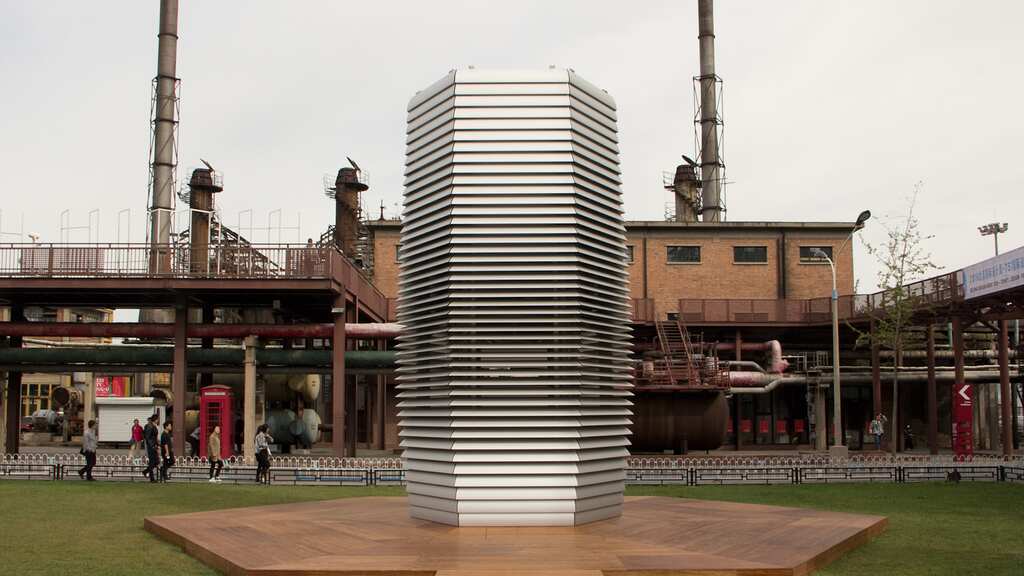 China gets a 'Smog-eating' Tower