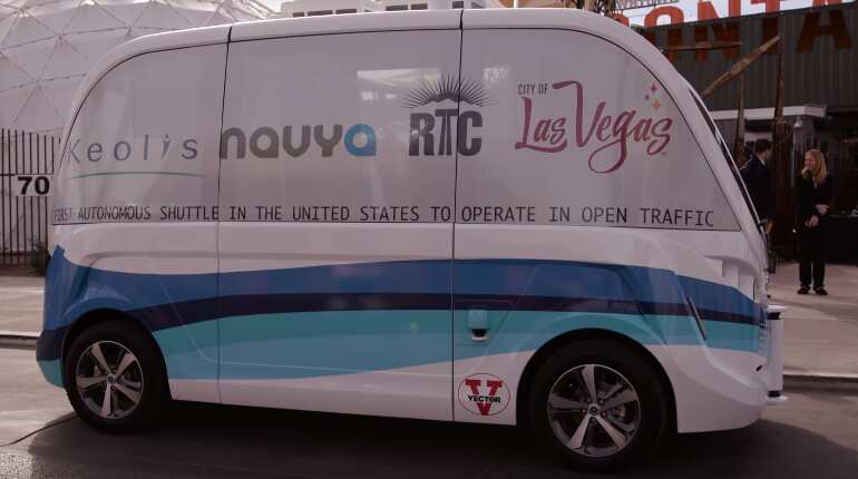 Las Vegas: Self-driving shuttle bus crashes on first day of service