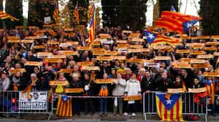 Catalans inundate Barcelona to demand leaders' freedom