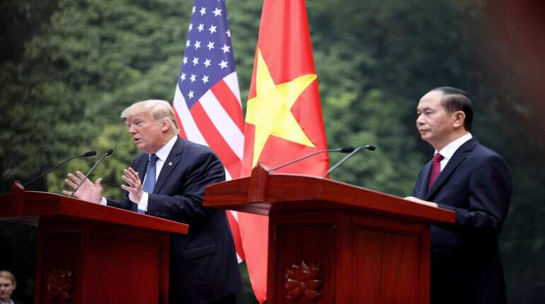 Trump offers to 'mediate' in South China Sea dispute