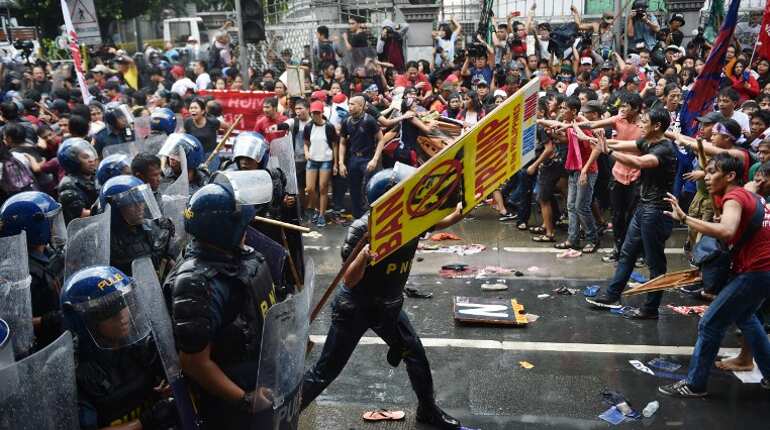 Anti-Trump protests in Manila during ASEAN summit