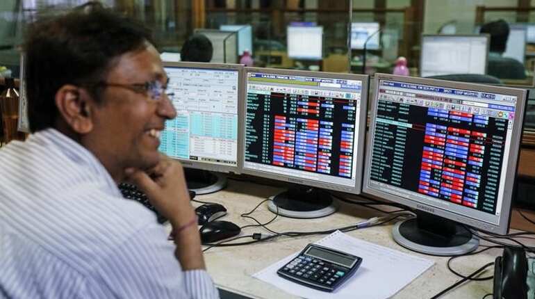 Sensex rises 103 points, RCom slumps Sensex rises 103 points, RCom slumps