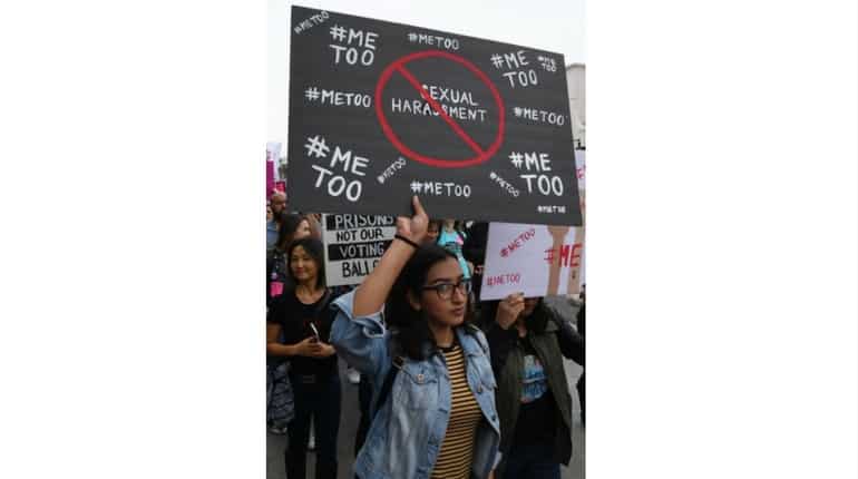 My dress doesn't say a ''yes''