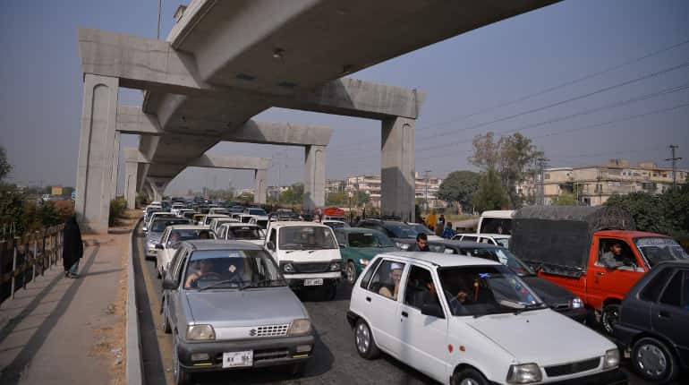 Pakistan: Religious group blocks main Islamabad highway for 6th day, locks down capital Pakistan: Religious group blocks main Islamabad highway for 6th day, locks down capital
