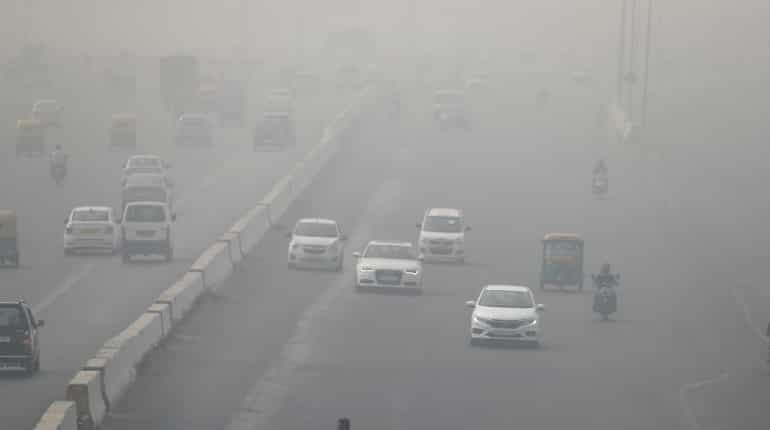Delhi pollution: EPCA lifts construction ban, NGT to review Friday Delhi pollution: EPCA lifts construction ban, NGT to review Friday