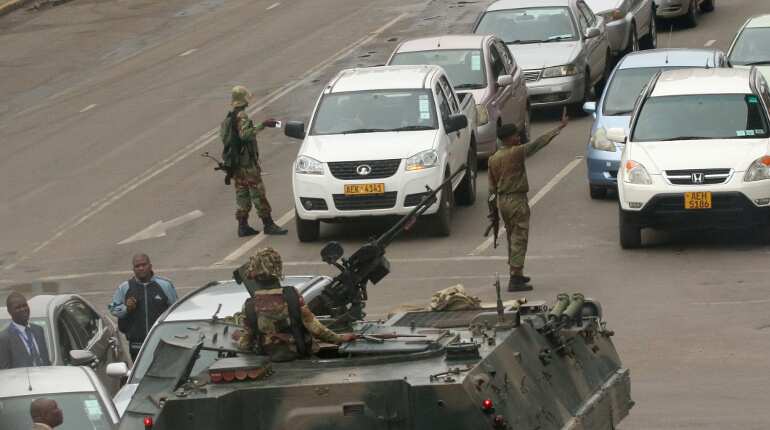 Zimbabwe crisis: African Union chief says 'will never accept military coup'