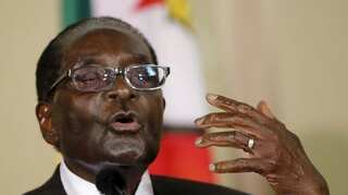 End nears for Mugabe as ruling party turns against him