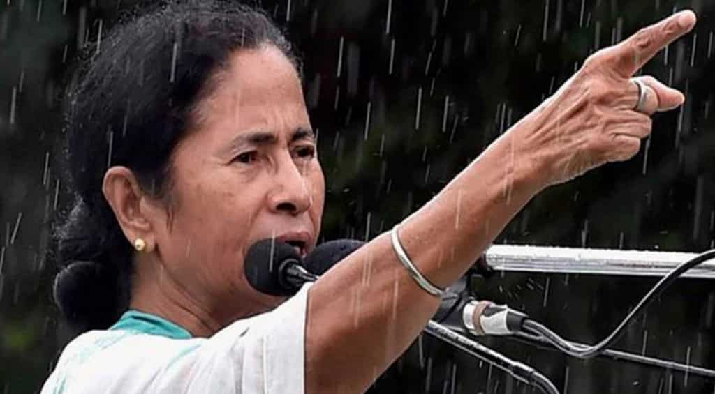 Aadhar linking 'dangerous for freedom of expression, the society and the country': Mamata Banerjee