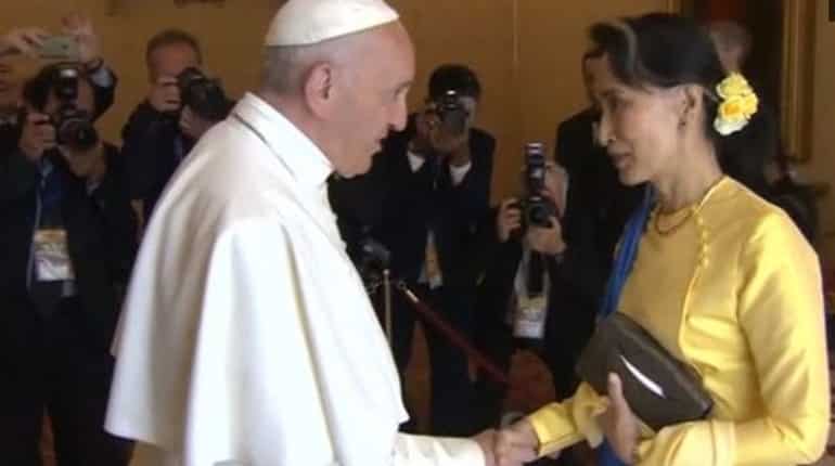 Pope heads to Myanmar, Bangladesh