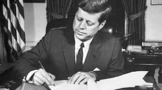 'Love, Jack': John F Kennedy's love letters put up for auction