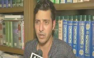 Versova beach clean-up 'suspended' as campaigner Afroz Shah allege abuse by goons