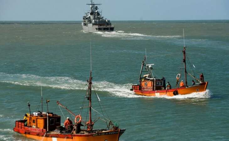 Trump assures aid to Argentina over missing submarine