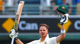 Centurion Smith ushers Australia to safety