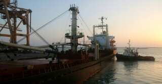 First food aid in weeks docks at rebel-held Yemen port: WFP