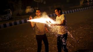 Complete ban on crackers from midnight to Nov 30 in Delhi-NCR