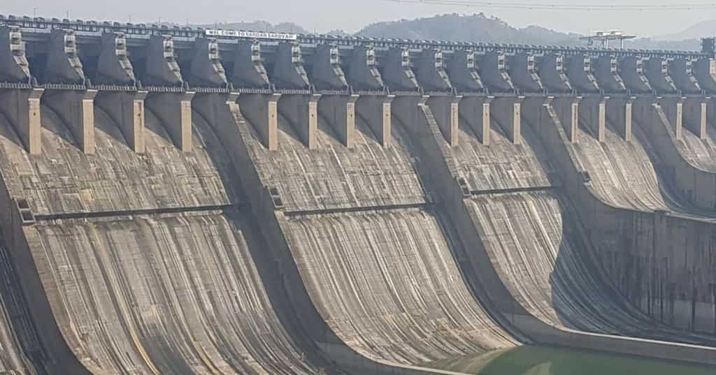 Supreme Court asks Committee to resolve issue of rising water-level of Sardar Sarovar Dam