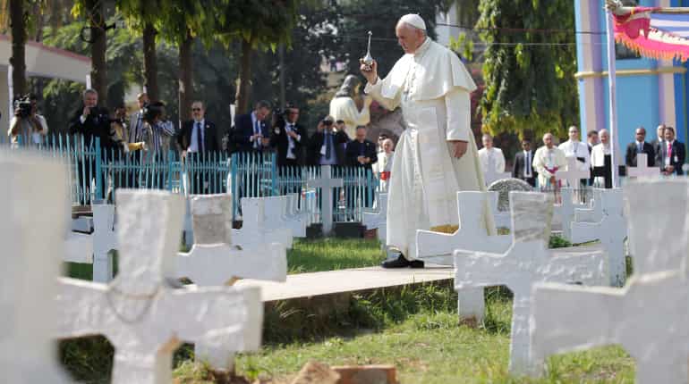 Pope visits Bangladesh orphans on last day of trip headlined by Rohingya crisis