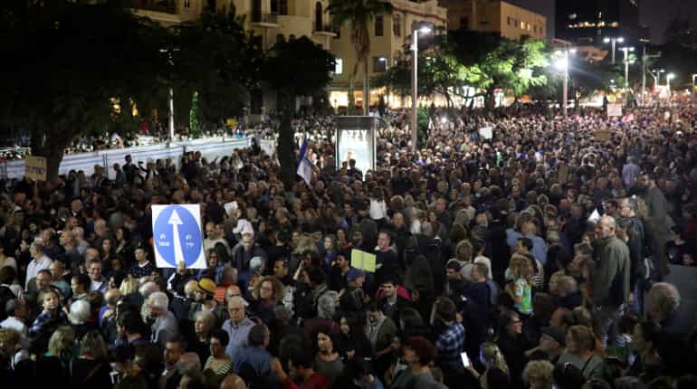 Israelis hold 'march of shame' against Netanyahu in Tel Aviv