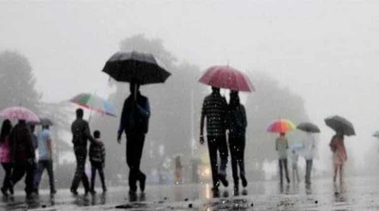 Cyclone Ockhi?may now hit Gujarat coast Cyclone Ockhi?may now hit Gujarat coast