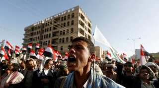 Saudi-led coalition intensifies Yemen air strikes after Saleh's death