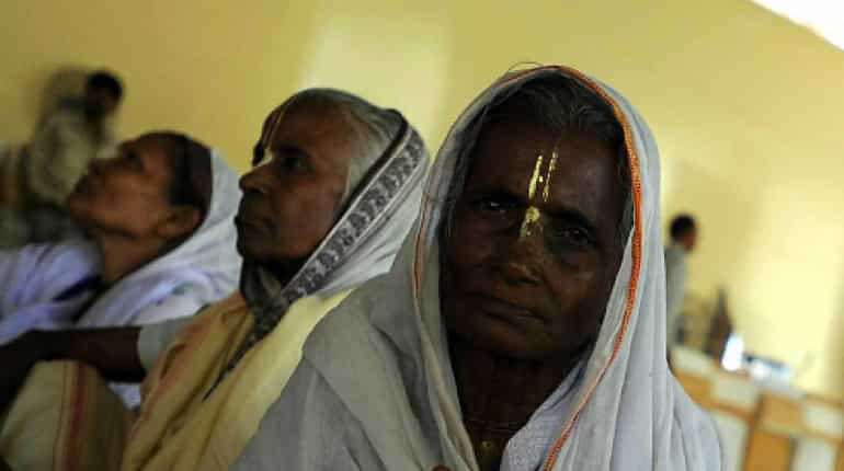 Supreme Court fines 11 states for not taking steps to rehabilitate abandoned widows