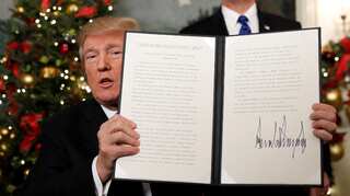 Trump recognises Jerusalem as Israel's capital, sparks firestorm