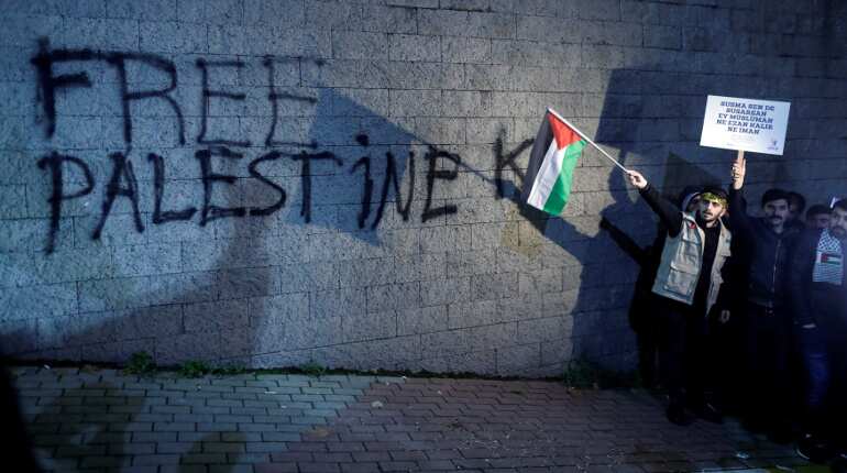 Arabs, Europe, UN reject Trump's recognition of Jerusalem as Israeli capital