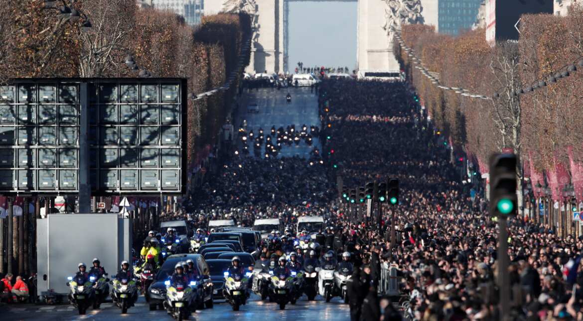 Biggest service since Edith Piaf