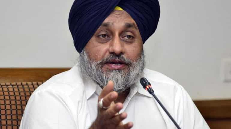 Punjab: SAD President Sukhbir Badal booked for blocking road Punjab: SAD President Sukhbir Badal booked for blocking road