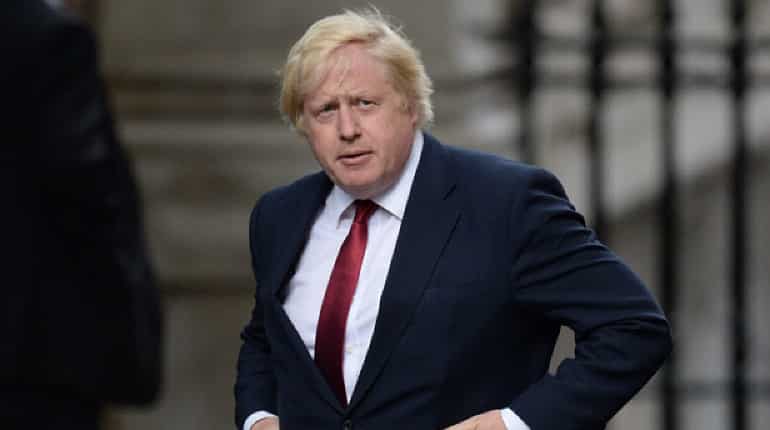 UK foreign minister in Iran to push for Briton's release