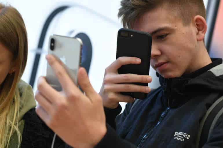 Use of filters to enhance selfies is widespread in India: Google Report