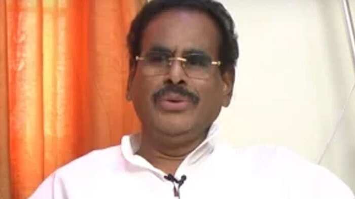 Lexus car import case: Supreme Court asks Sasikala's husband to surrender Lexus car import case: Supreme Court asks Sasikala's husband to surrender