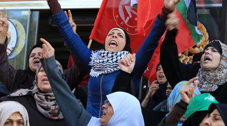 Palestinians killed in new wave of protests over Trump Jerusalem move Palestinians killed in new wave of protests over Trump Jerusalem move