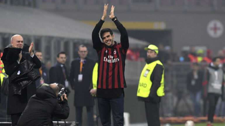 Brazilian star Kaka announces retirement