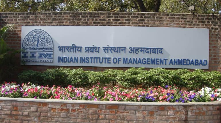 IIMs can now award degrees instead of diplomas