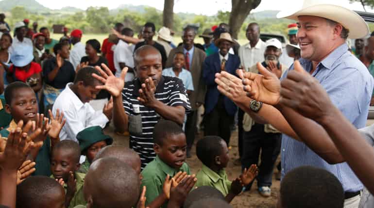 Evicted white farmer handed back his land in Zimbabwe