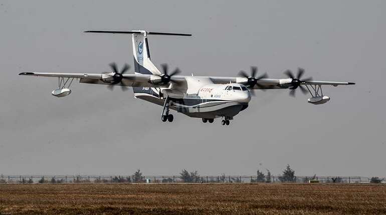 World's largest amphibious aircraft takes off in China