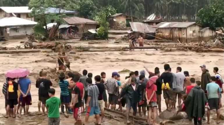 Vietnam braces for typhoon as Philippine toll rises to 230 Vietnam braces for typhoon as Philippine toll rises to 230