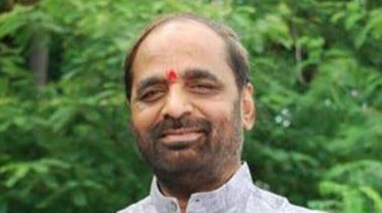 Union minister to doctors on leave: Join the Naxals, we'll shoot you
