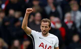 EPL: Liverpool thump Tottenham, Man United come back from two goals down