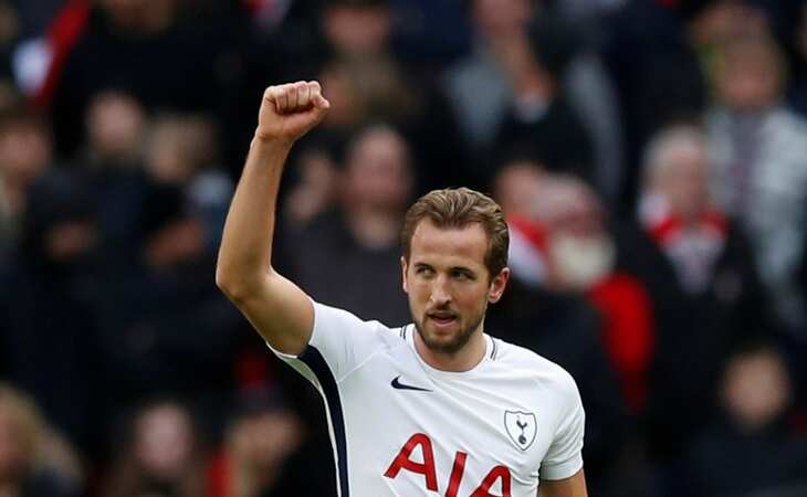 EPL: Liverpool thump Tottenham, Man United come back from two goals down